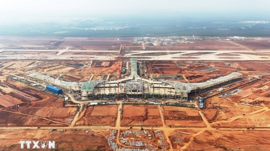 Vietnam, UK look to boost railway, aviation collaboration